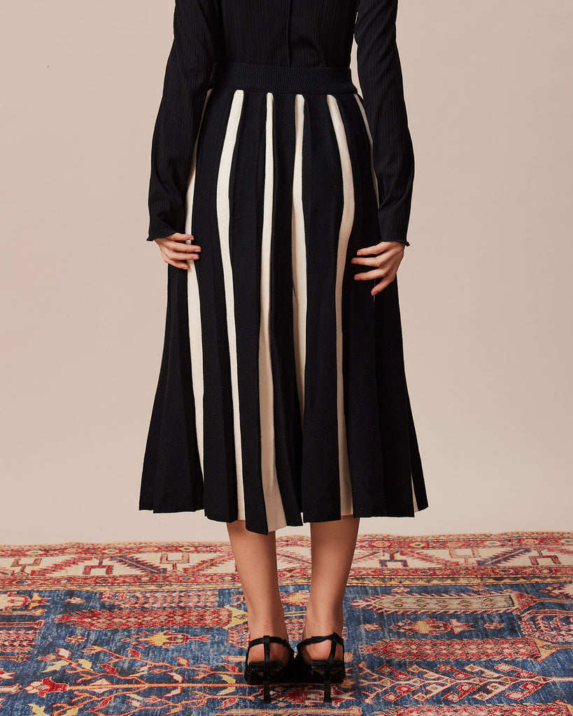 Women's Black Striped Knitted Midi Skirt