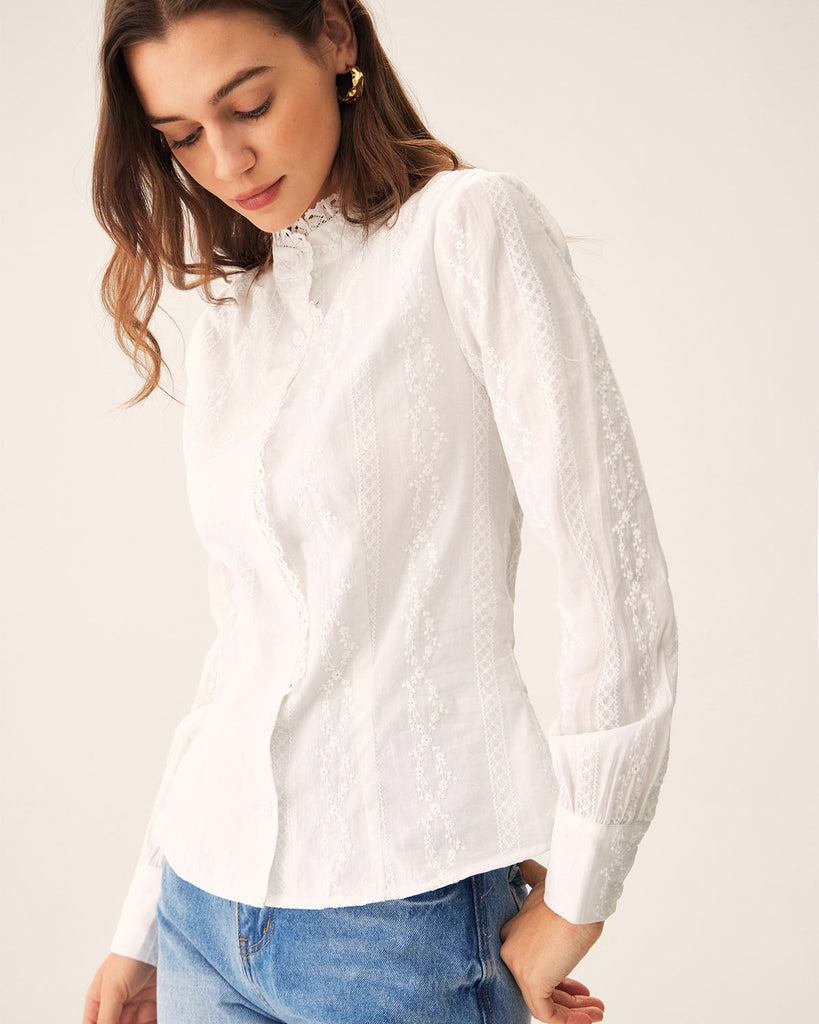 White Embroidery Round Neck Shirt