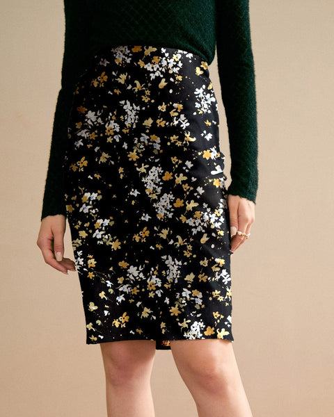 Floral pencil skirt hotsell vs a line skirt